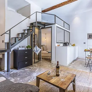 stylish-apt-place-garibaldi.fr-provencehotel.com/