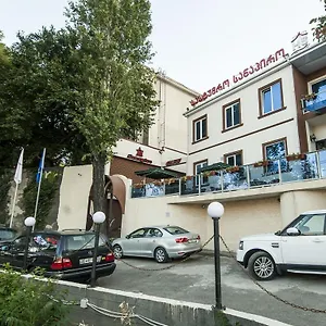 Sanapiro + فندق تبليسي